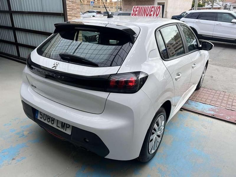 Usado Peugeot 208 Active 102 CV (75 kW) 2021 Blanco Utilitario