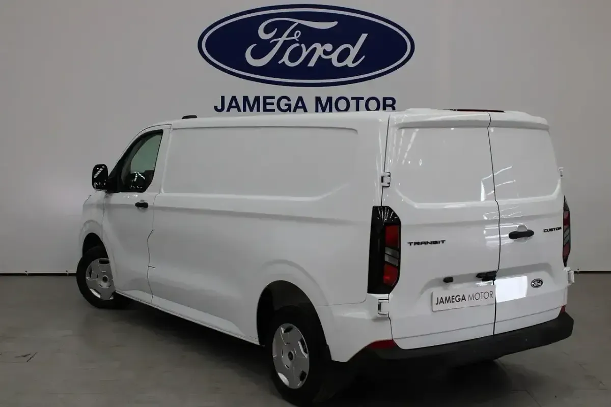 Usado Ford Transit Custom Trend 150 CV (110 kW) 2024 Blanco Van
