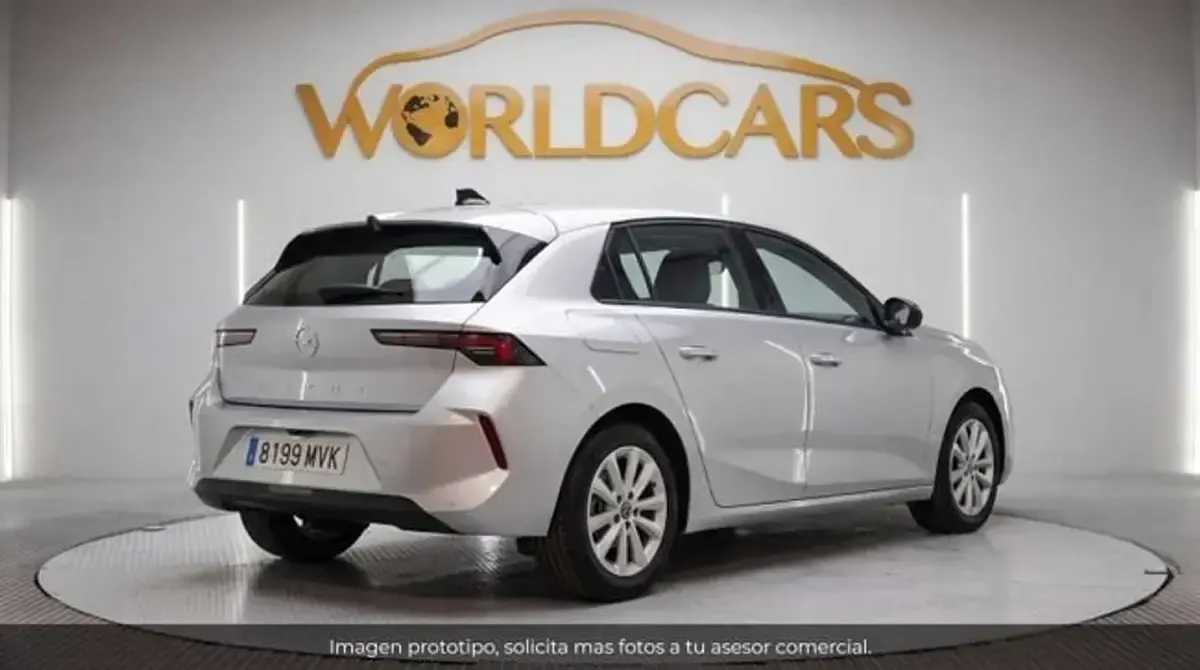 Usado Opel Astra Edition 131 CV (96 kW) 2024 Gris Utilitario