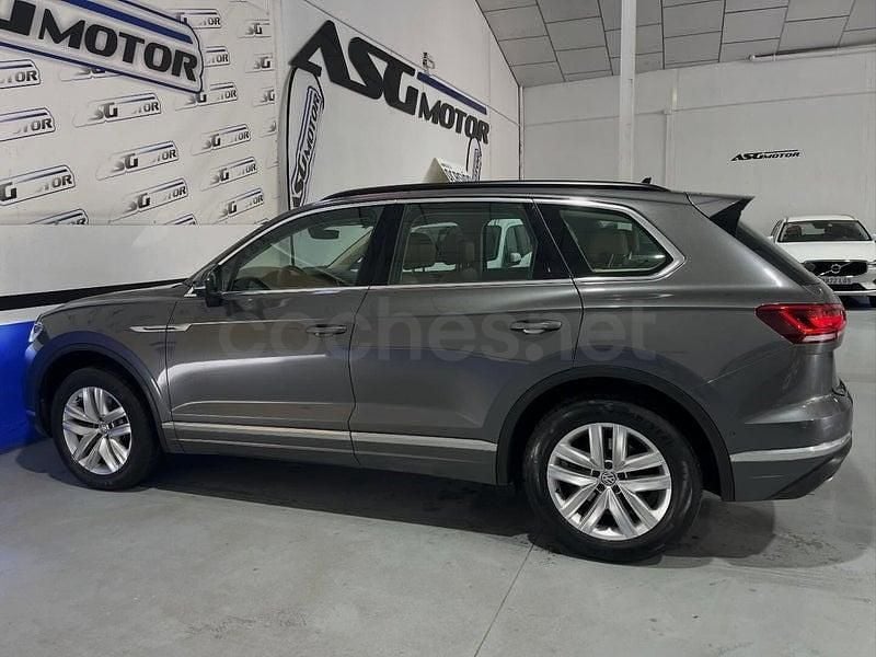 Usado VW Touareg 231 CV (169 kW) 2019 Gris / plata SUV