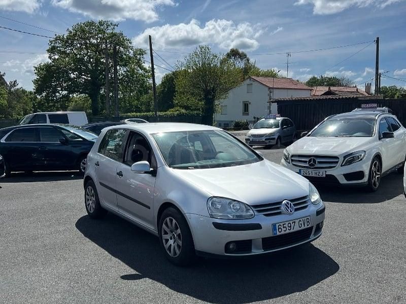 Usado VW Golf IV Conceptline 90 CV (66 kW) 2006 Gris / plata Berlina