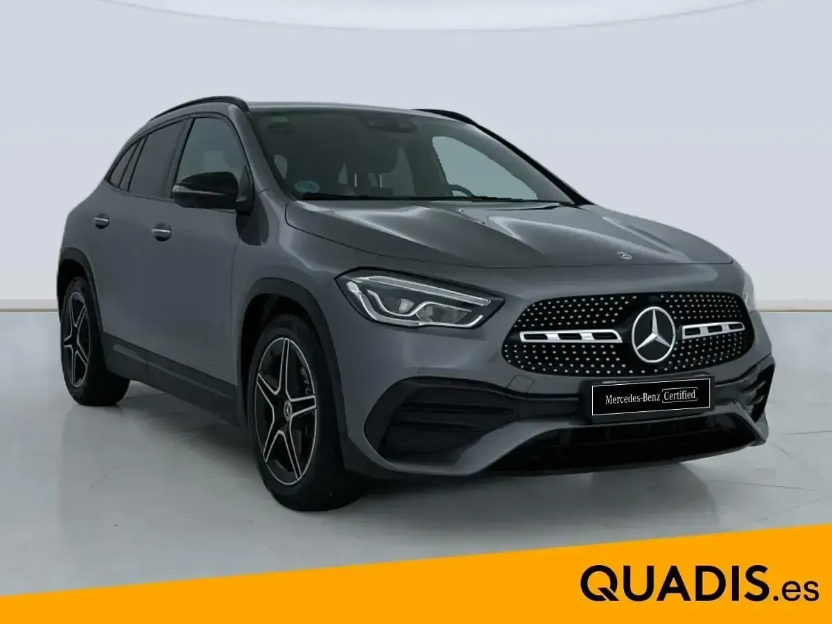 Usado Mercedes GLA200 163 CV (119 kW) 2020 Gris SUV
