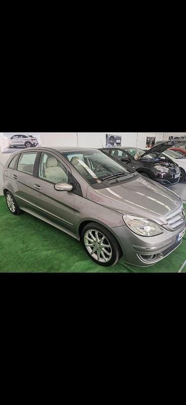Usado Mercedes B200 140 CV (102 kW) 2007 Champang Monovolumen