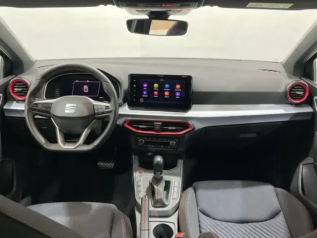Usado Seat Ibiza FR 150 CV (110 kW) 2024 Negro Utilitario