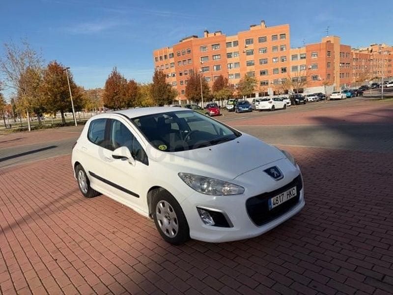Usado Peugeot 308 Access 112 CV (82 kW) 2013 Blanco Berlina