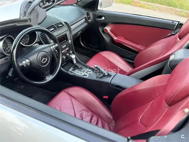 Usado Mercedes SLK280 231 CV (169 kW) 2006 Gris / plata Descapotable