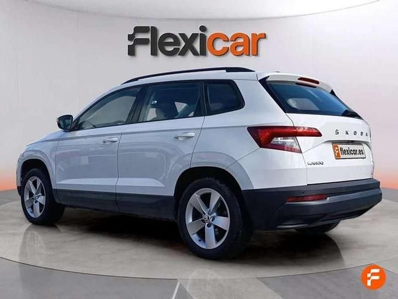 Usado Skoda Karoq Ambition 150 CV (110 kW) 2020 Blanco SUV