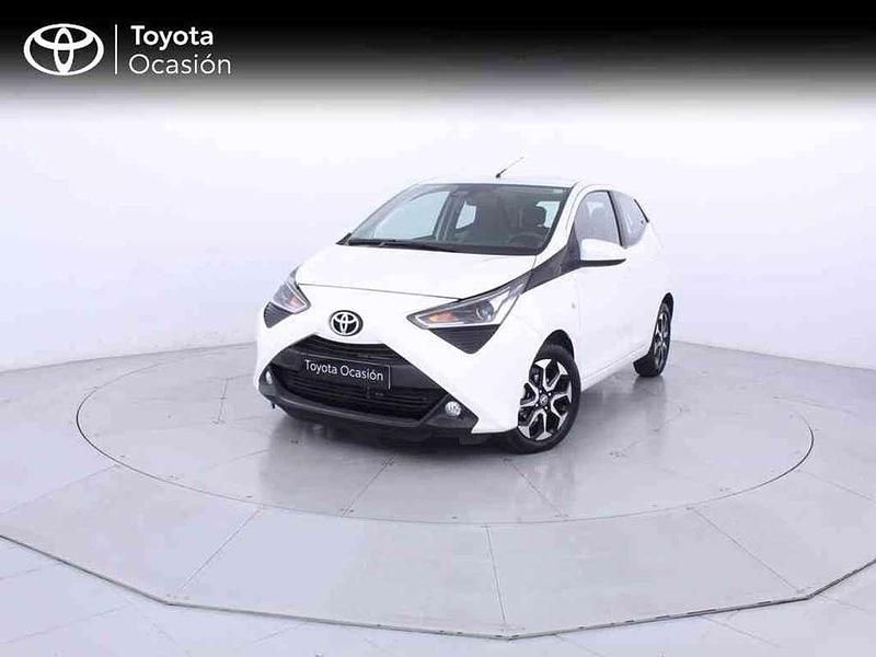 Blanco Usado 2021 Toyota Aygo X-play Utilitario | 12.975 € (Precio justo) - Imagen 1/3