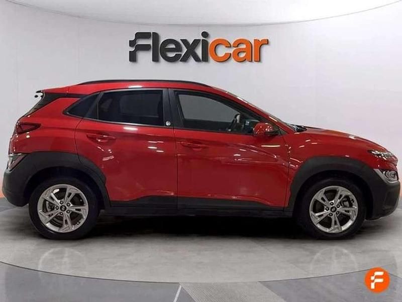 Usado Hyundai Kona 120 CV (88 kW) 2022 Rojo SUV
