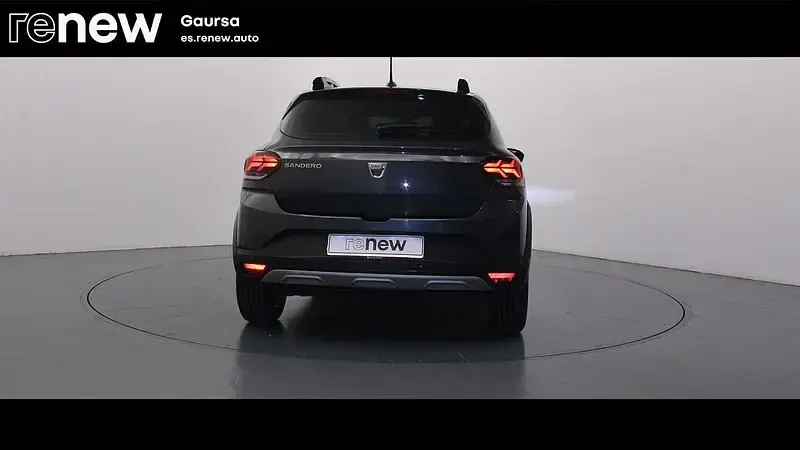 Usado Dacia Sandero Comfort 101 CV (74 kW) 2021 Gris Berlina