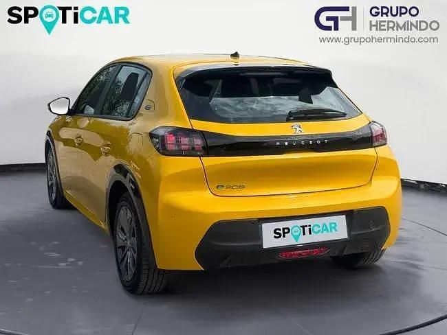 Usado Peugeot e-208 Active 100 kW (136 HP) 2021 Amarelo Citadino