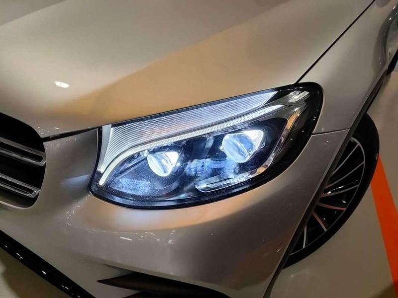 Usado Mercedes GLC220 AMG line 170 CV (125 kW) 2016 Gris SUV