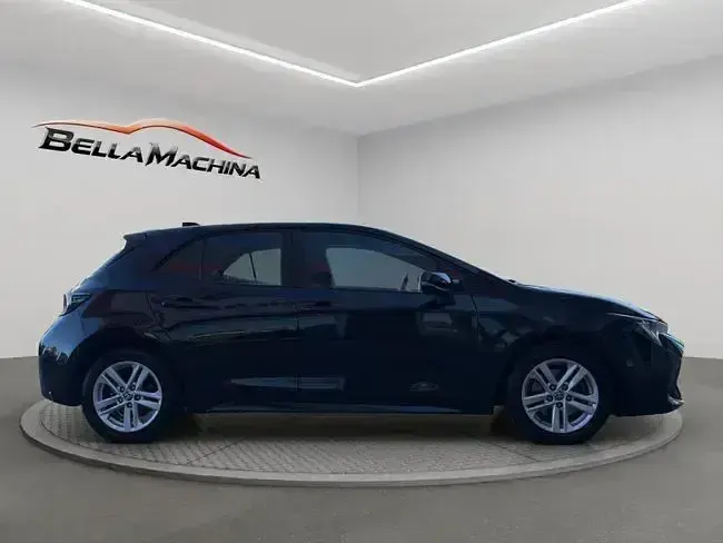 Usado Toyota Corolla Advance 184 CV (135 kW) 2022 Negro Berlina
