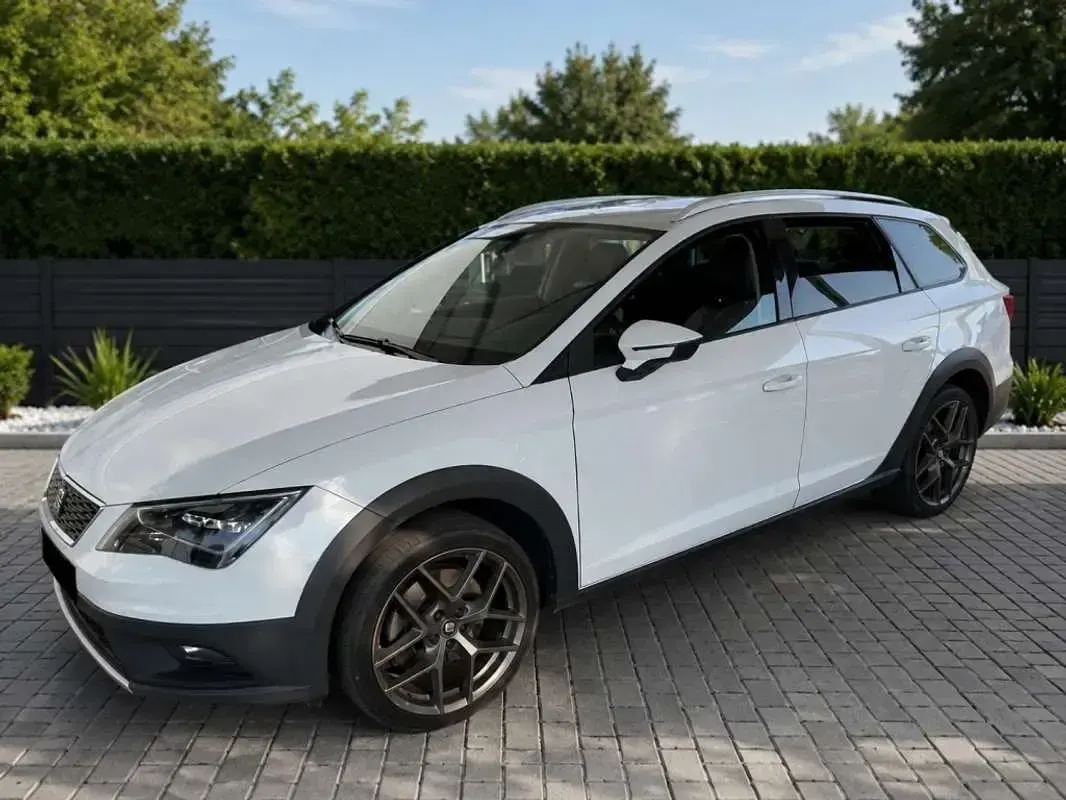 Usado Seat Leon ST FR 184 CV (135 kW) 2015 Blanco Familiar