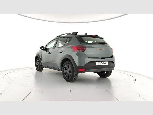 Usado Dacia Sandero Extreme 101 CV (74 kW) 2025 Verde Berlina