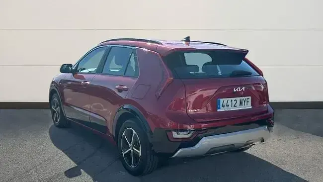 Usado Kia Niro 129 CV (94 kW) 2025 Rojo SUV