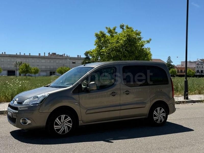 Usado Citroën Berlingo Feel 100 CV (73 kW) 2015 Beige Monovolumen