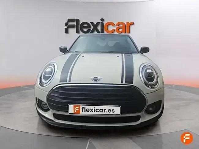 Usado Mini One Clubman 102 CV (75 kW) 2019 Beige Familiar