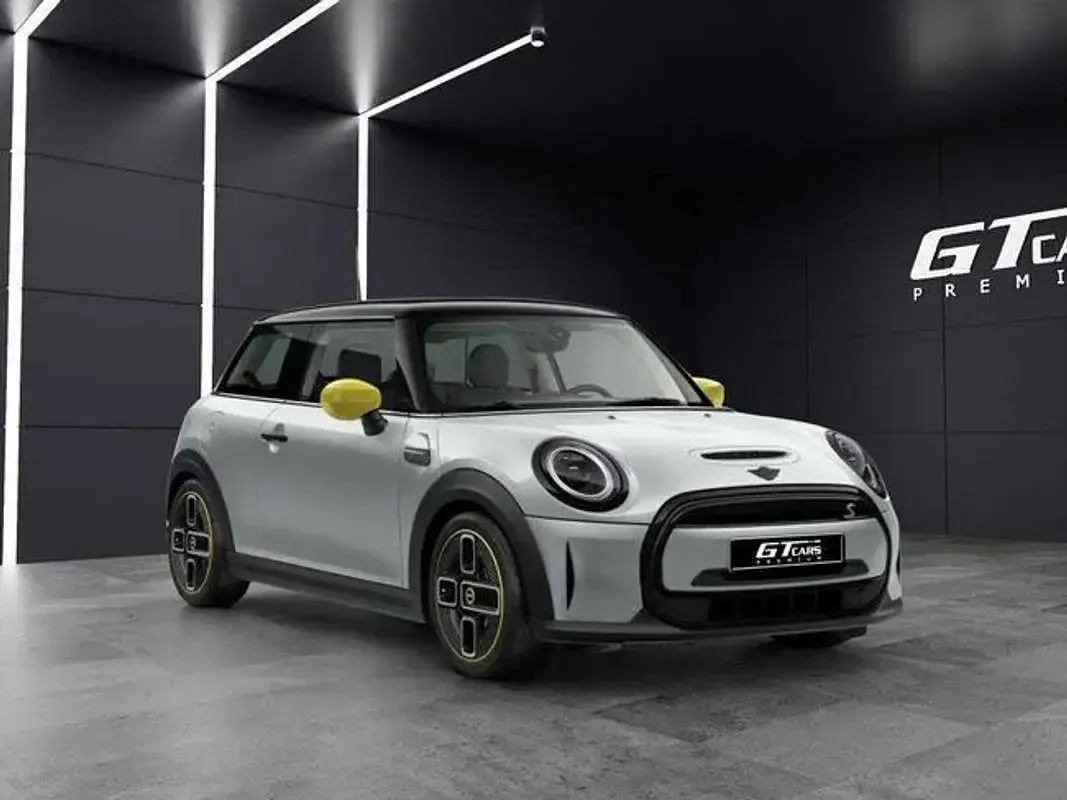 Usado Mini Cooper SE 135 kW (184 CV) 2021 Blanco Utilitario