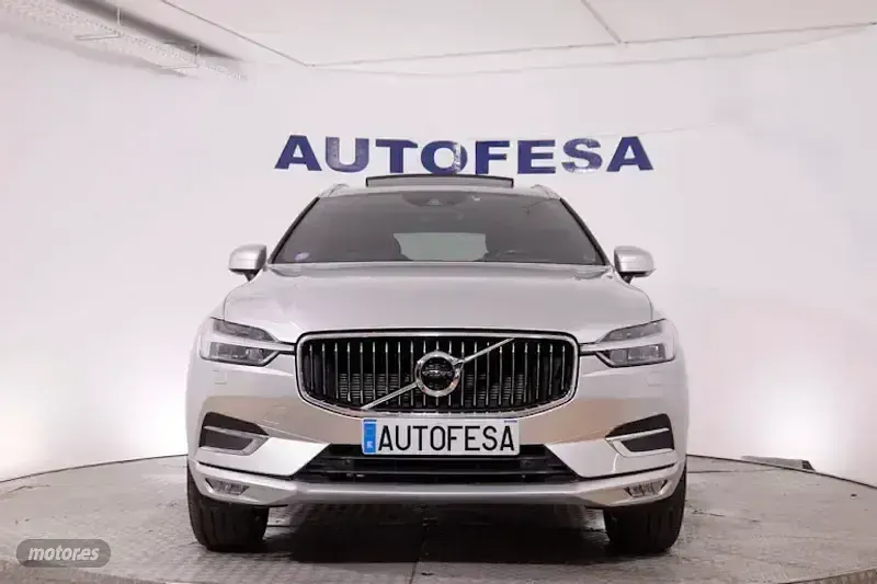 Usado Volvo XC60 Inscription 250 CV (183 kW) 2018 Plateado SUV