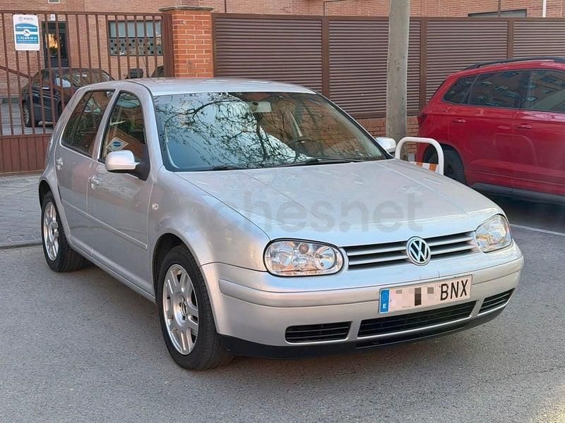 Usado VW Golf IV 110 CV (80 kW) 2001 Gris / plata Berlina