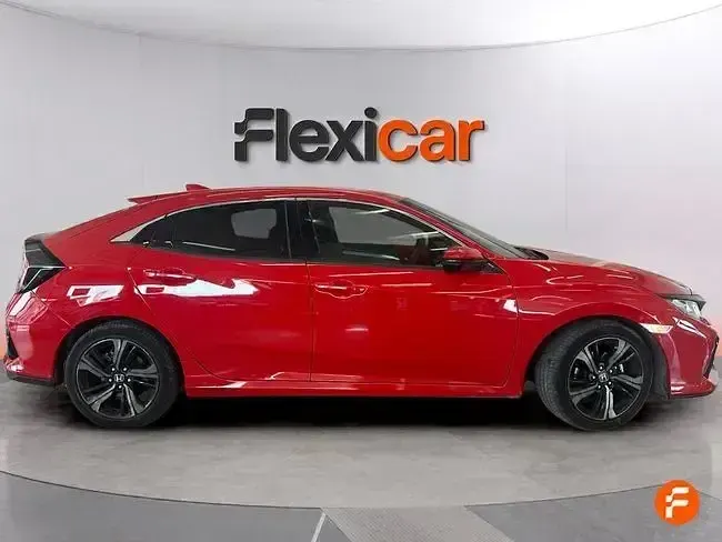 Usado Honda Civic Elegance 129 CV (94 kW) 2018 Rojo Berlina