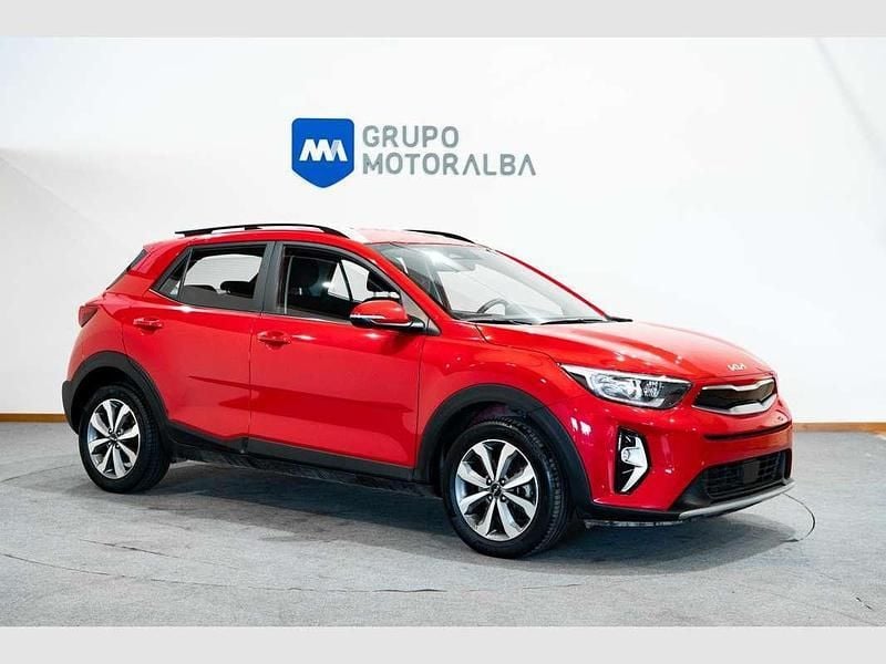 Rojo Usado 2024 Kia Stonic SUV | 16.000 € (Buen precio) - Imagen 1/4