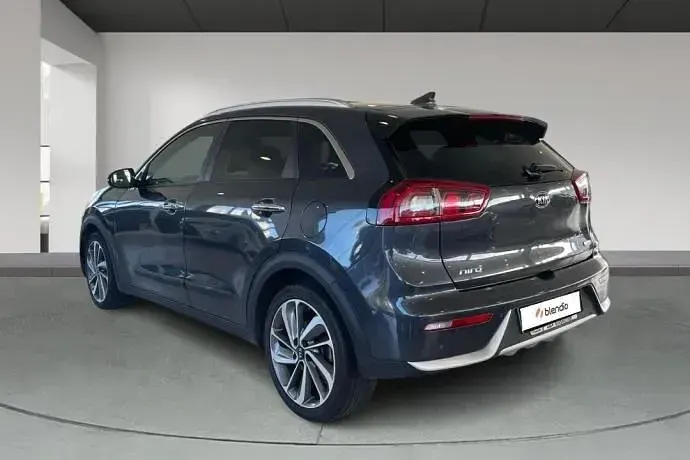 Usado Kia Niro 143 CV (105 kW) 2018 Gris SUV