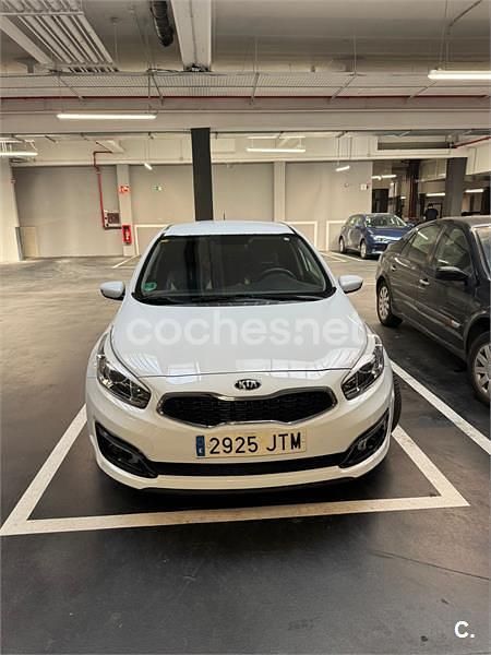 Usado Kia Ceed 100 CV (73 kW) 2016 Blanco Utilitario