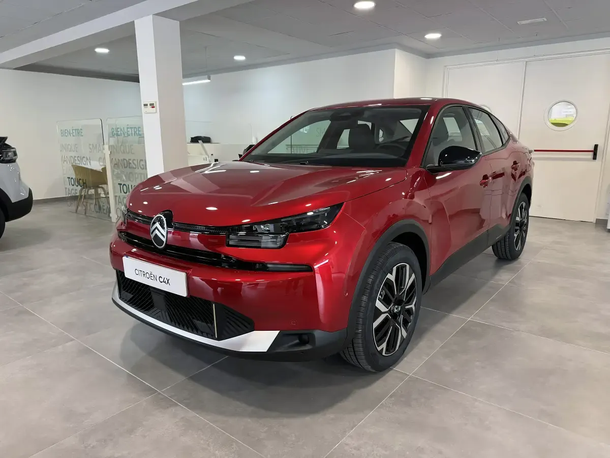 Ny Citroën C4 X Business Class 145 HK (106 kW) 2026 Rød SUV