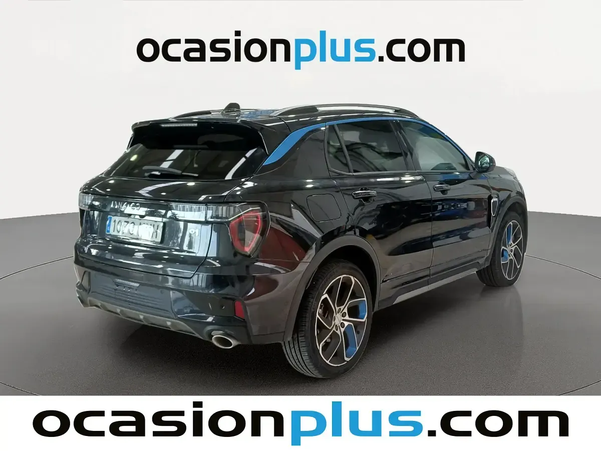 Usado Lynk & Co 01 261 CV (191 kW) 2023 Negro SUV