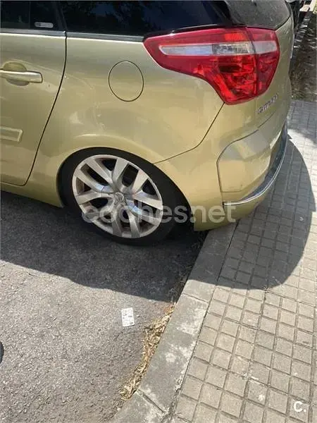 Usado Citroën C4 Picasso Exclusive 110 CV (80 kW) 2007 Amarillo Monovolumen