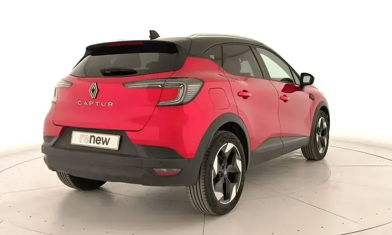 Usado Renault Captur Techno 100 CV (73 kW) 2025 Rojo SUV