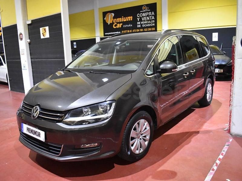 Usado VW Sharan Advance 150 CV (110 kW) 2019 Gris / plata Monovolumen