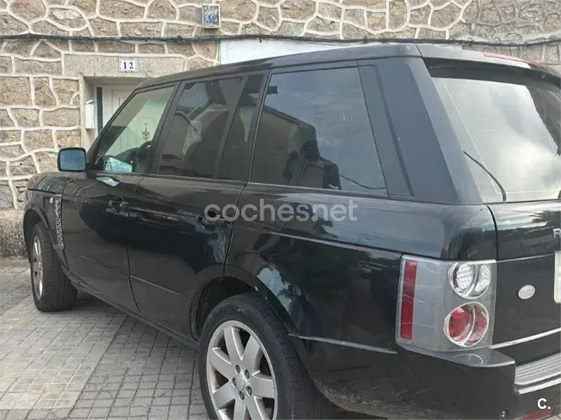 Usado Land Rover Range Rover Vogue 272 CV (200 kW) 2009 Negro SUV