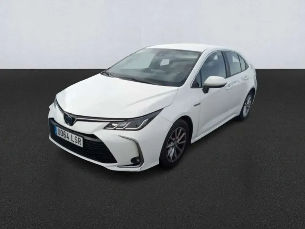 Usado Toyota Corolla Active 122 CV (89 kW) 2021 Blanco Berlina