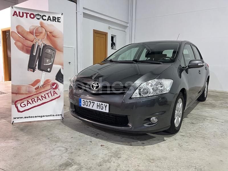 Negro Usado 2011 Toyota Auris Active Berlina | 7290 € (Precio justo) - Imagen 1/4