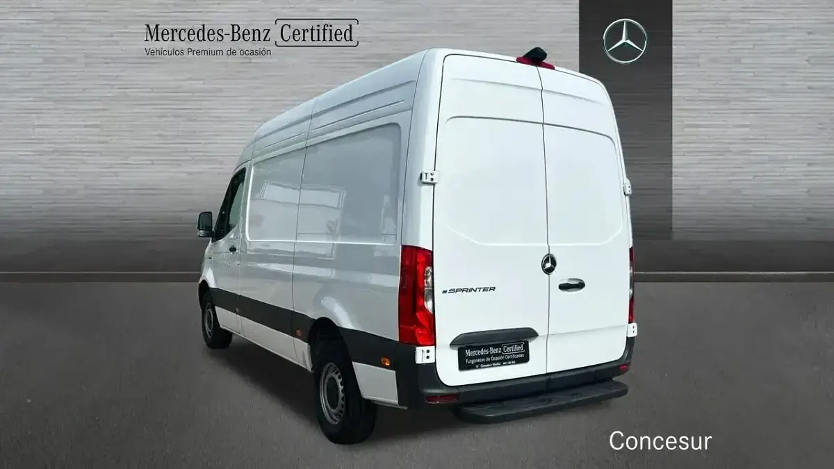 Occasion Mercedes Sprinter 76 PK (55 kW) 2024 Wit Van