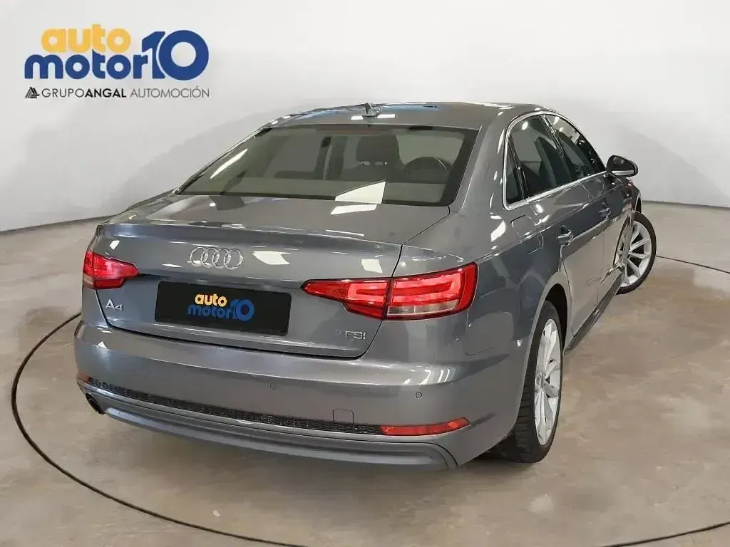 Usado Audi A4 S-Line 150 CV (110 kW) 2017 Gris Berlina