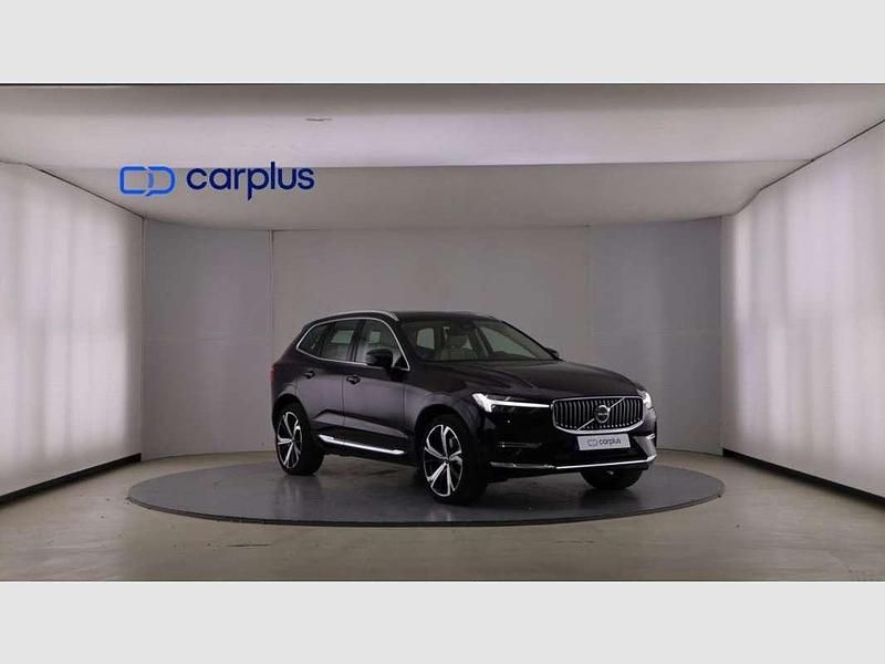 Usado Volvo XC60 Plus 350 CV (257 kW) 2023 Negro SUV