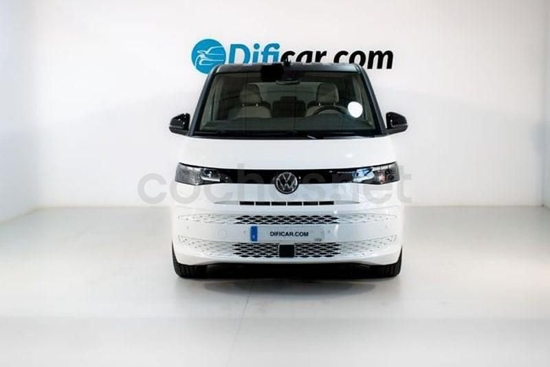 Usado VW Multivan Life 150 CV (110 kW) 2024 Blanco Monovolumen