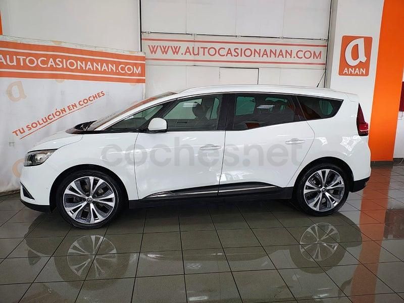 Usado Renault Grand Scénic IV Life 120 CV (88 kW) 2018 Blanco Monovolumen