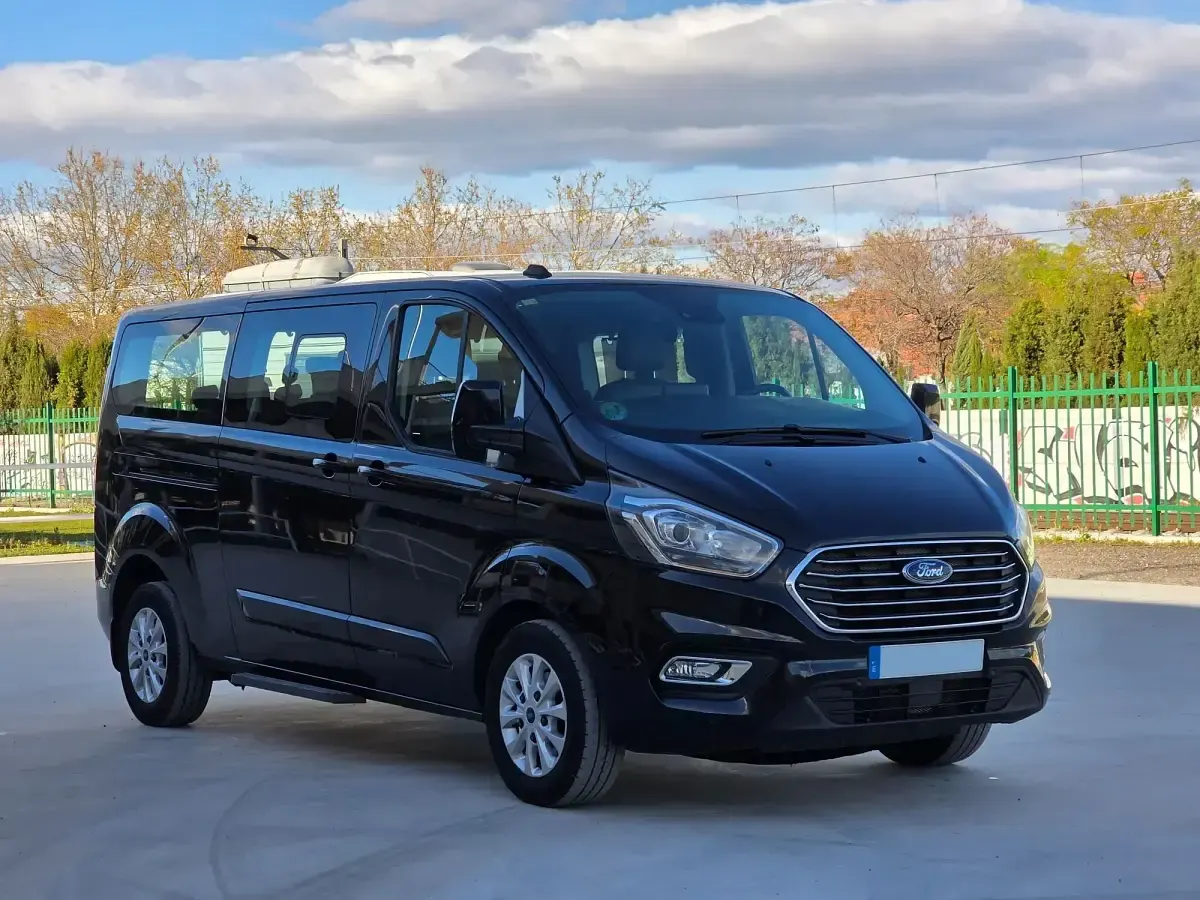 Usado Ford Tourneo Custom Trend 130 CV (95 kW) 2020 Negro Van