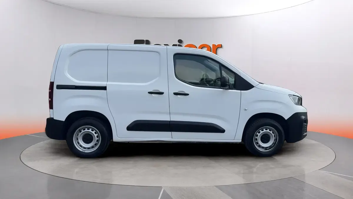 Usado Peugeot Partner 102 CV (75 kW) 2021 Blanco Monovolumen