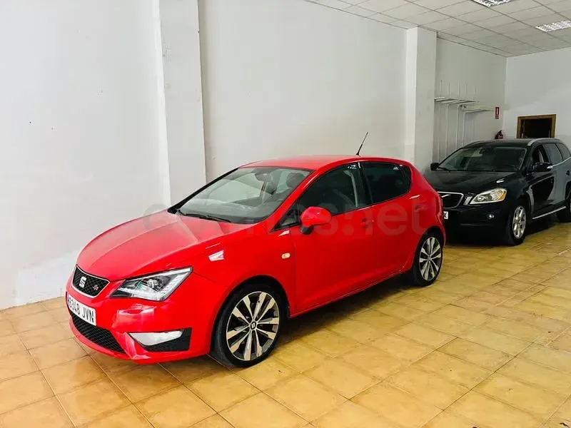 Usado Seat Ibiza FR 105 CV (77 kW) 2016 Rojo Berlina