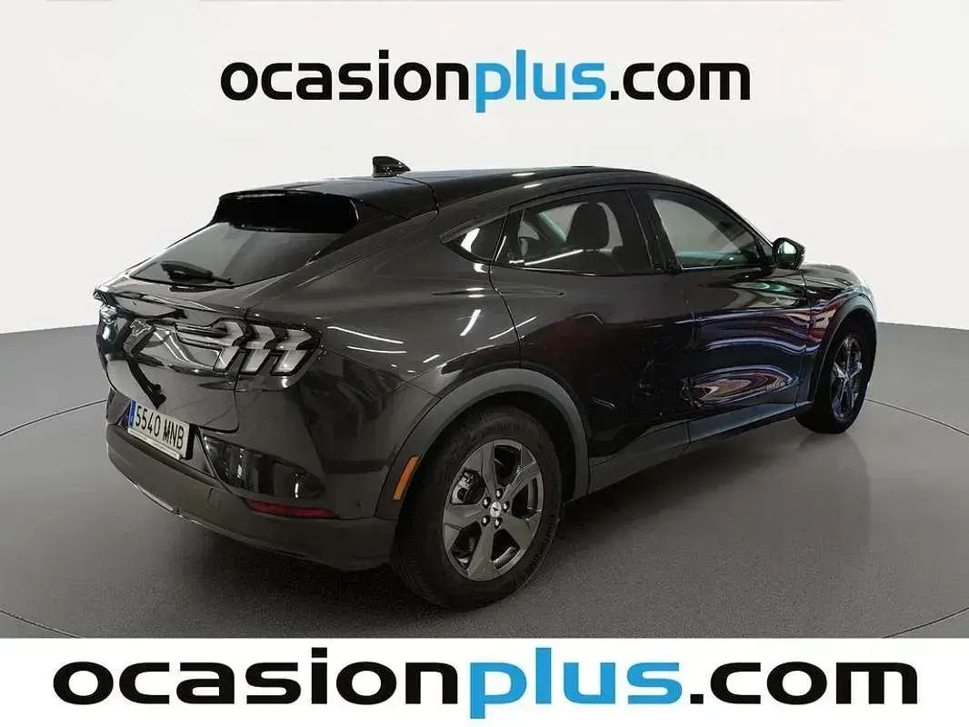 Usado Ford Mustang Mach-E Premium 258 kW (351 CV) 2024 Gris SUV
