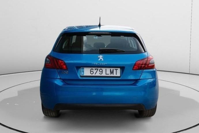 Usado Peugeot 308 Active 114 CV (83 kW) 2021