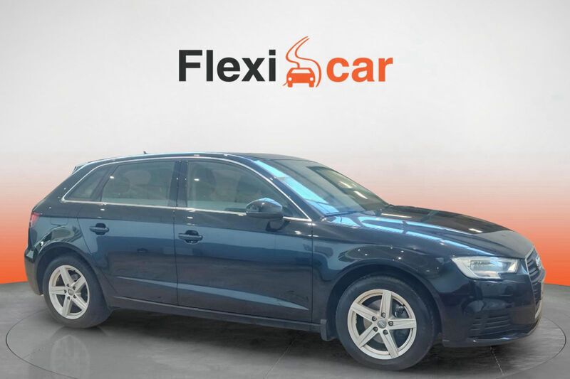 Negro Usado 2019 Audi A3 Sportback Attraction Berlina | 15.490 € - Imagen 1/4