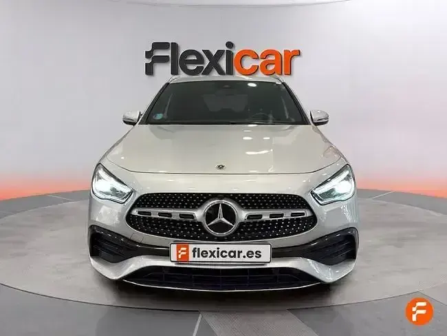 Usado Mercedes GLA200 150 CV (110 kW) 2023 Gris SUV