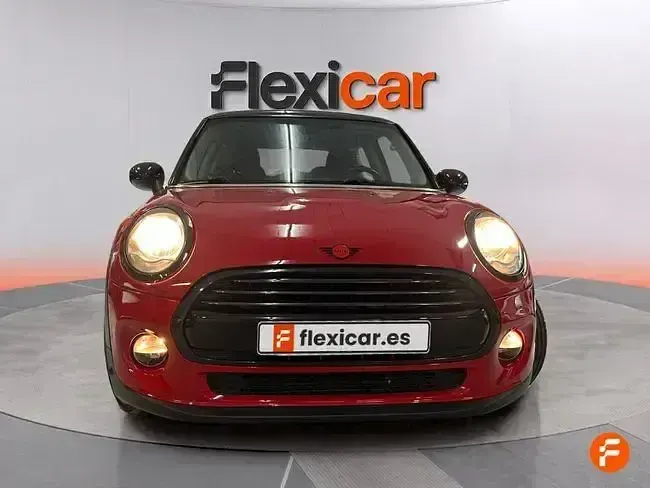 Usado Mini Cooper 136 CV (100 kW) 2018 Rojo Utilitario